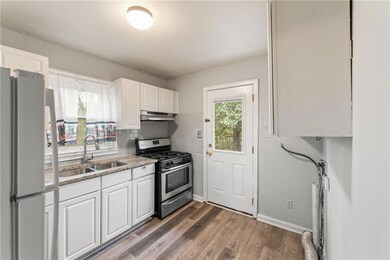 575 Georgia Ave, Forest Park, GA 30297 - photo 5