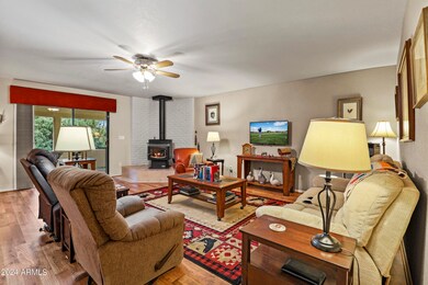 Living Room (3)