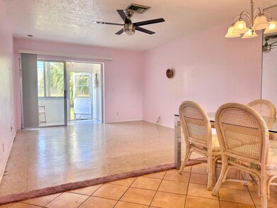 2557 Emory Dr W unit D, West Palm Beach, FL 33415 - photo 4