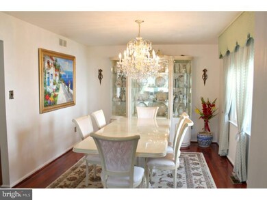 137 Kilburn Dr, Cherry Hill, NJ 08003 - photo 5