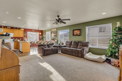 7531 N Levi Ln, Eagle Mountain, UT 84005 - photo 3