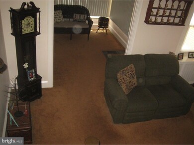 3541 Oakmont St, Philadelphia, PA 19136 - photo 4