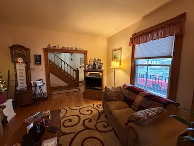 508 Maple Ave, New Martinsville, WV 26155 - photo 4