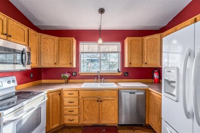 519 Connie Ray Ave, Medical Lake, WA 99022 - photo 4