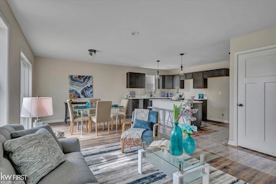 9508 Orchard Lake Dr, Davison, MI 48423 - photo 2