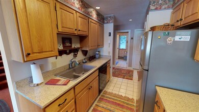 1140 Murphys Rd unit 5B, Quechee, VT 05059 - photo 7