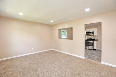 9216 Pagoda Dr, Louisville, KY 40229 - photo 6