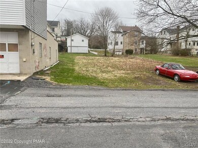 30 School St, Jim Thorpe, PA 18229 - photo 5