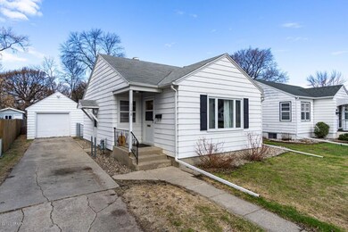 1108 S 9th St, Grand Forks, ND 58201 - photo 2