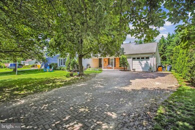 1911 Harcourt Ave, Crofton, MD 21114 - photo 2