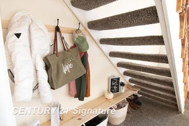 2140 Painted Post Dr unit 8, Flushing, MI 48433 - photo 6