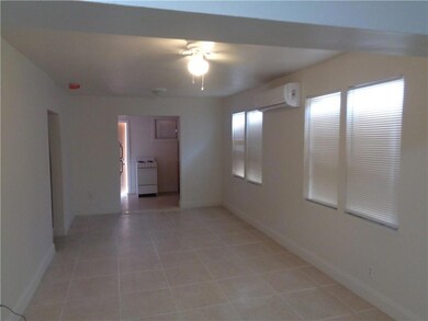 2206 Atlanta St unit 2, Hollywood, FL 33020 - photo 4