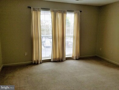 2502 Driftwood Ct unit 2A, Frederick, MD 21702 - photo 5