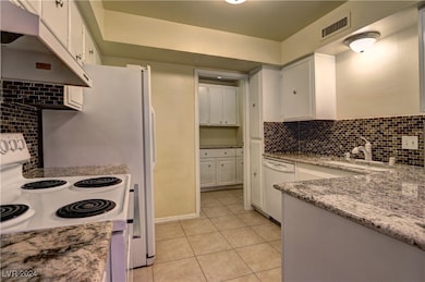3077 Pinehurst Dr unit B, Las Vegas, NV 89109 - photo 5