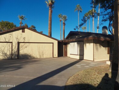 3 Car Garage