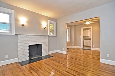 24 Brighton St, Springfield, MA 01118 - photo 3