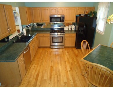 16 Lamplighter Ln unit 16, South Easton, MA 02375 - photo 4