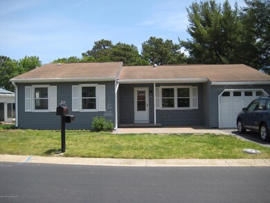 15 Churchill Rd unit 71, Whiting, NJ 08759 - photo 3