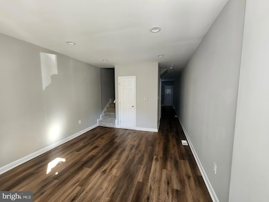 3128 Ravenwood Ave, Baltimore, MD 21213 - photo 2