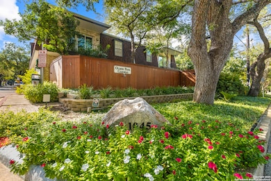 1045 Shook Ave unit 106B, San Antonio, TX 78212 - photo 2