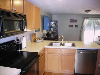 450 Providence St unit 19, West Warwick, RI 02893 - photo 3