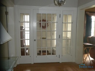 616 W Main St, Woodville, OH 43469 - photo 4