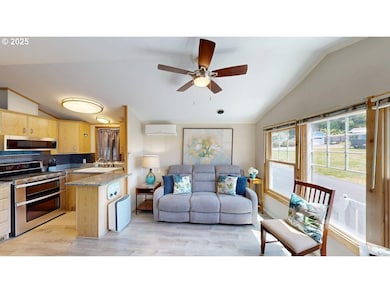 Living Room/Dining Room