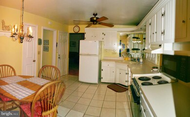 2827 Calverton Blvd, Silver Spring, MD 20904 - photo 5