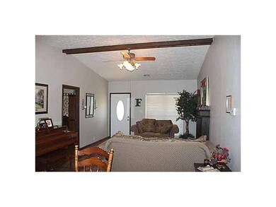 821 E 1st St, Elk City, OK 73644 - photo 6