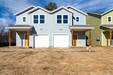 813 W Coffin St unit 813-815, Denison, TX 75020 - photo 2