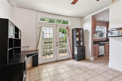 Breakfast Nook/Dining Area