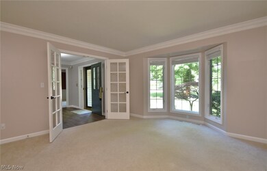 411 Falling Leaves Cir, Aurora, OH 44202 - photo 5