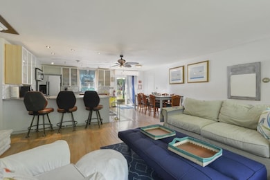 004-photo-living-room-7522691