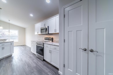 7526 Macbeth Passage, Fort Wayne, IN 46818 - photo 6