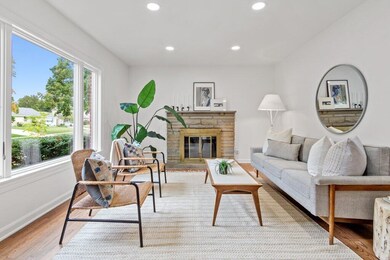 2047 Milden Road-5.jpg-SMALL