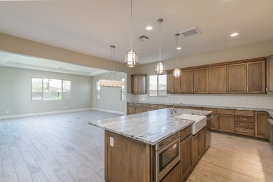 6) KITCHEN