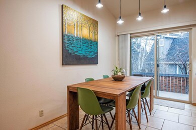 1052 SW Crosscut Ct Bend OR-print-006-00