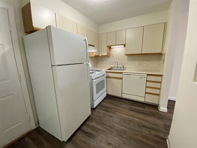 383 Huse Rd unit 33, Manchester, NH 03103 - photo 6