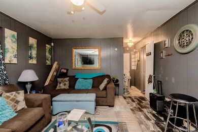 4501 Falls St, Houston, TX 77026 - photo 6