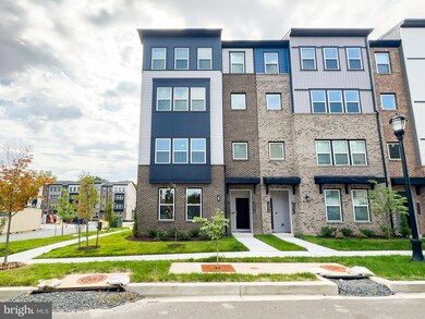 10001 -B American Pharoah Ln unit A, Laurel, MD 20723 - photo 2