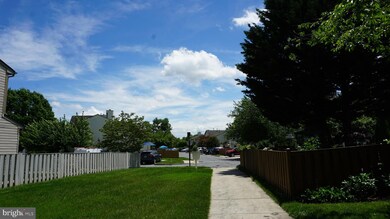 841 Waterford Dr, Frederick, MD 21702 - photo 4