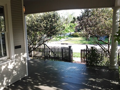 769 E 16th St, Houston, TX 77008 - photo 5