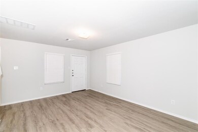 3603 Joshua Dr, Ennis, TX 75119 - photo 2