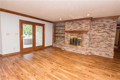 208 W Main St, Thorntown, IN 46071 - photo 2