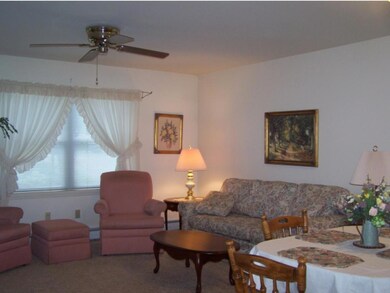 106 Park St unit 15, Bennington, VT 05201 - photo 2