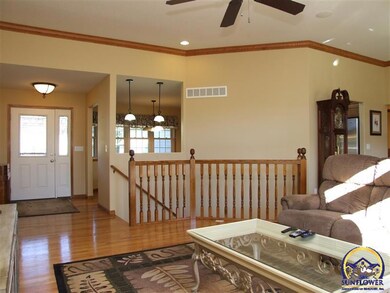 4838 SW Misty Harbor Ave, Topeka, KS 66610 - photo 5