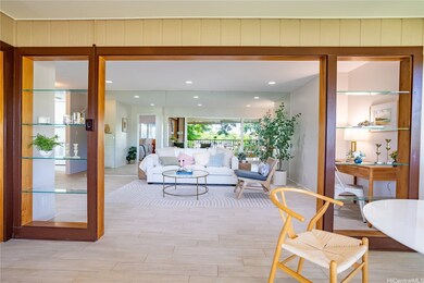 Newly upgraded, open style, clean and breezy.