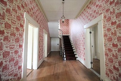Entrance foyer