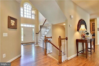 22043 Auction Barn Dr, Ashburn, VA 20148 - photo 4