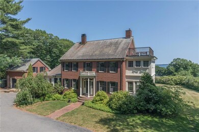 279 Foreside Exterior